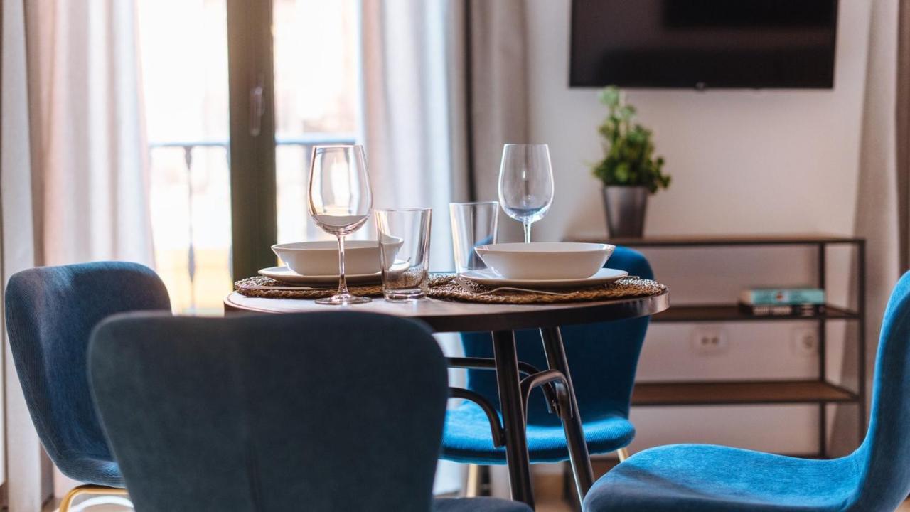 Chiqui And Vicente Suite Apartments إشبيلية المظهر الخارجي الصورة